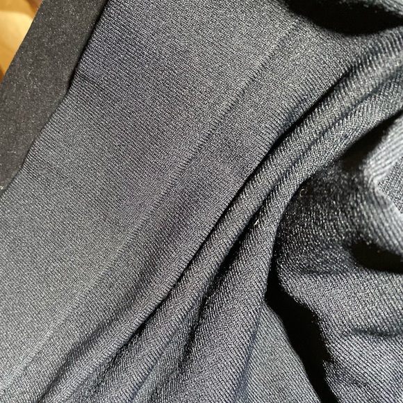 Cable & Guage Black Sleeveless Top - Picture 6 of 9